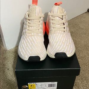 ADIDAS NMD R2